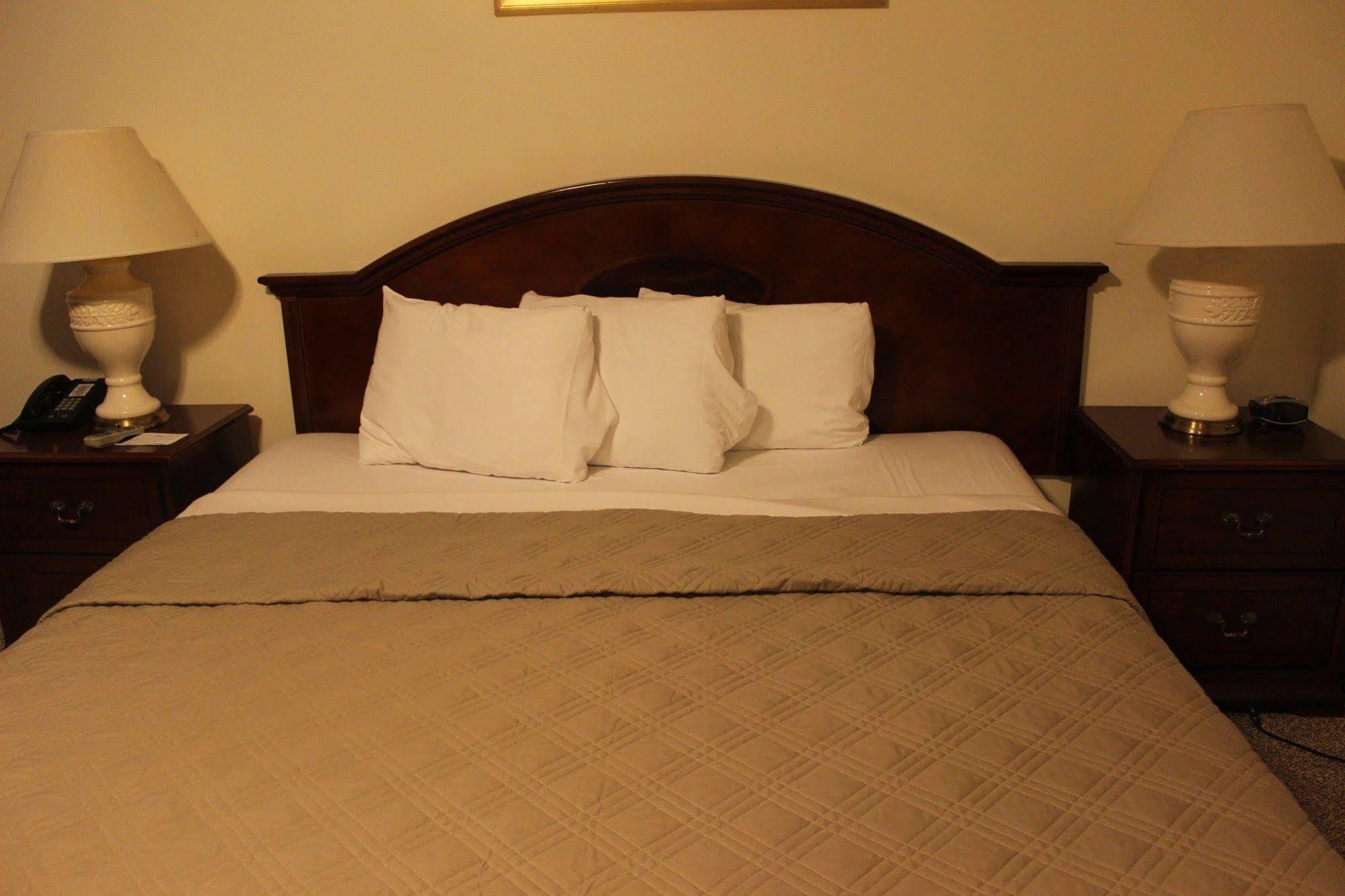 Berkshire Travel Motel