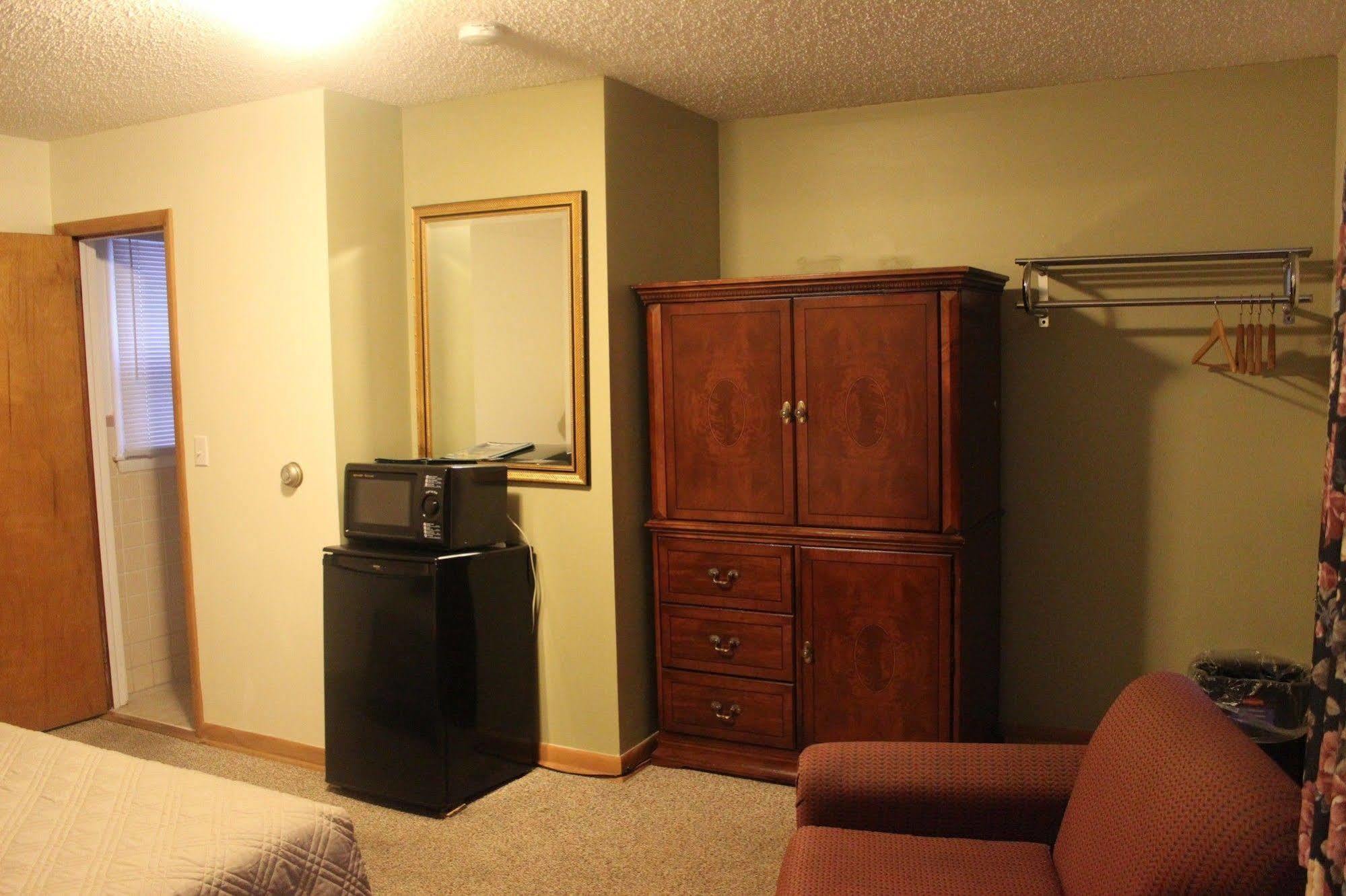 Berkshire Travel Canaan