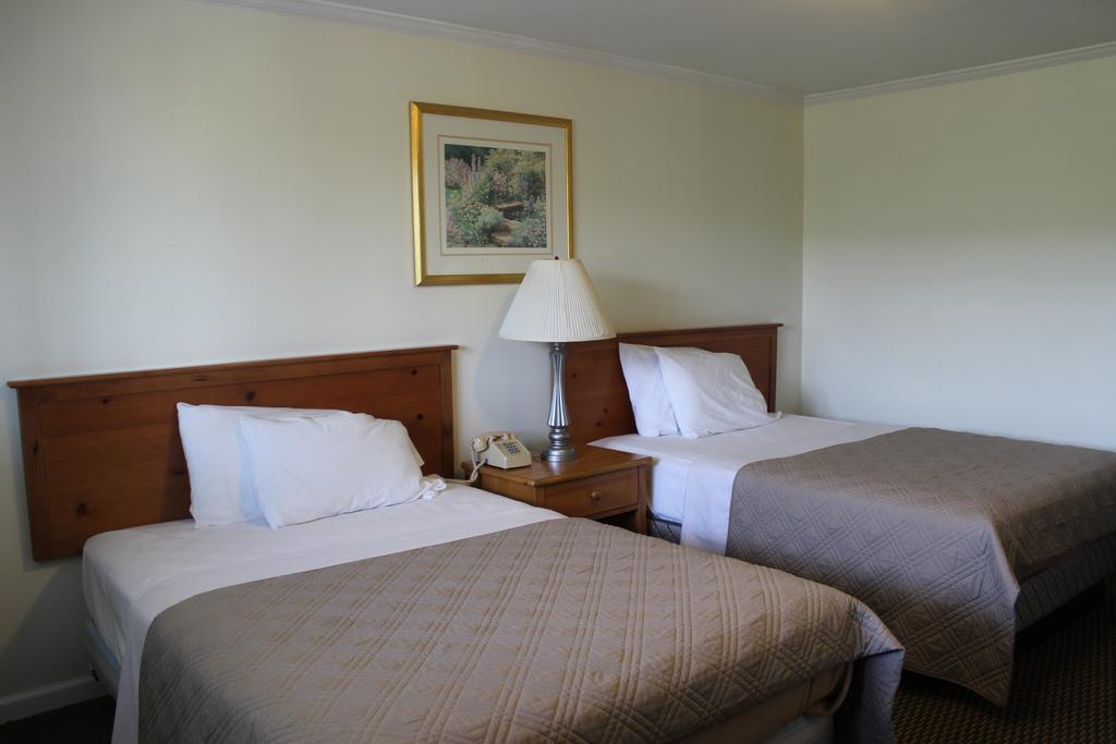 Motel Berkshire Travel