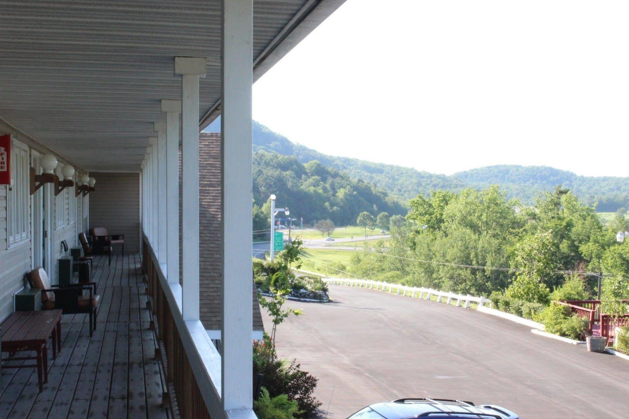 Motel Berkshire Travel 2*